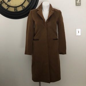 VEDA WOMANS WOOL AND LEATHER COAT